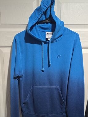Champion Men’s Blue Ombre Pullover Hoodie